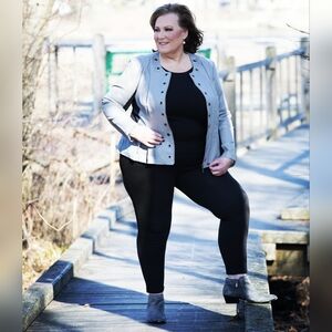 NEW NWOT Pamela McCoy Plus Size Collarless Studded Grey Leather Jacket Size 2X